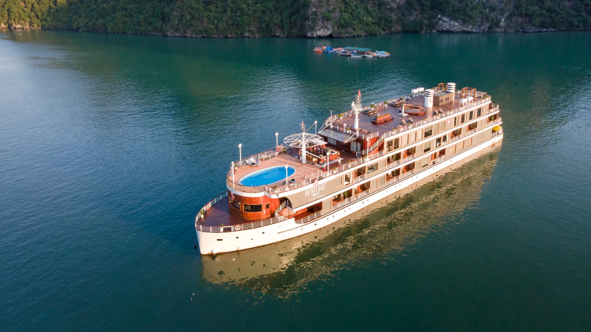 Halong Bay Cruise 