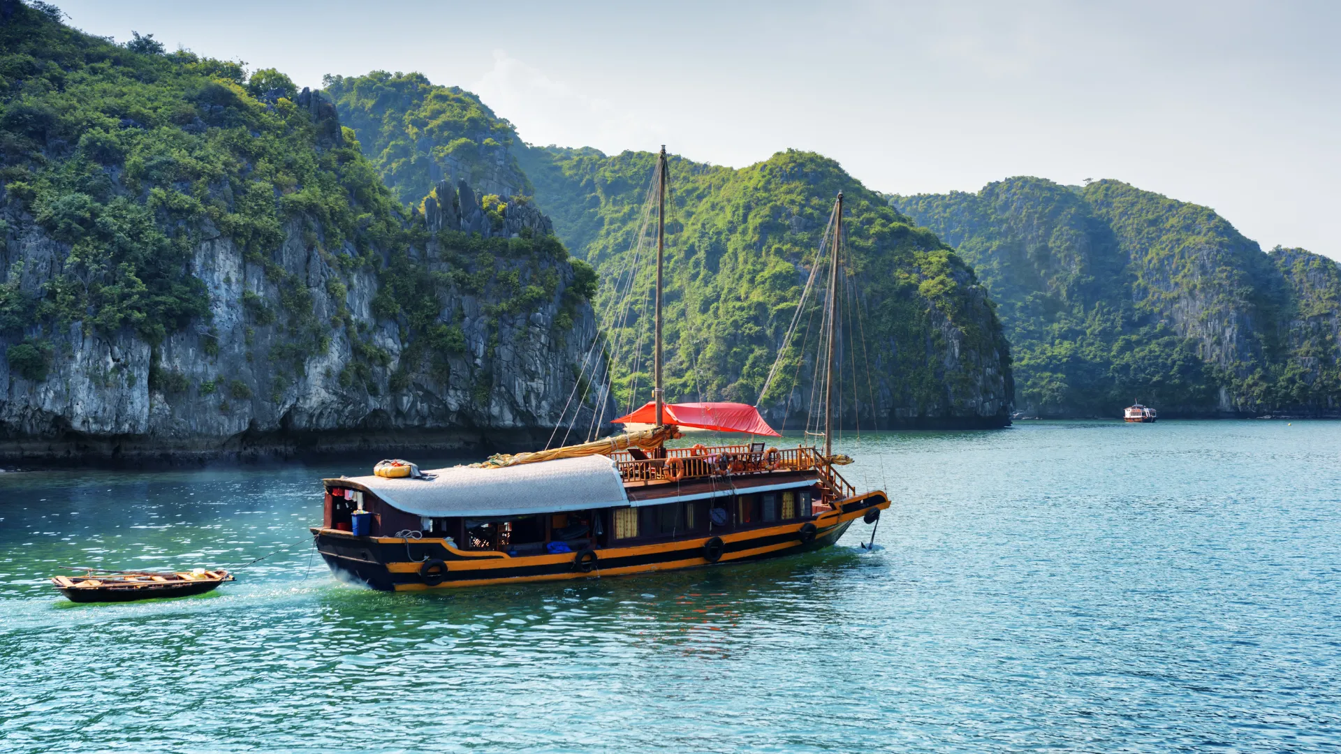 Ha Long Bay Cruise